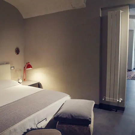 Apartamento San Gaetano - With Little External Courtyard *